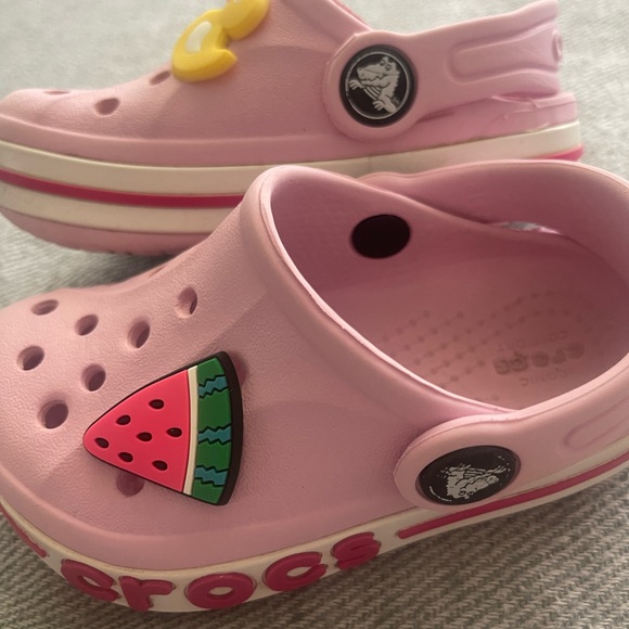 CROCS Kids Size 6C Light Pink Clogs with Fun Charms - Picture 8 of 13